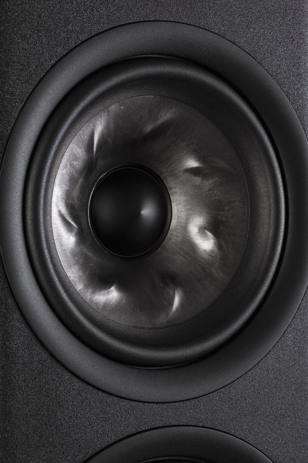 Polk Audio R500 lattiakaiutin, musta Turbine Cone basso-keskiäänielementti