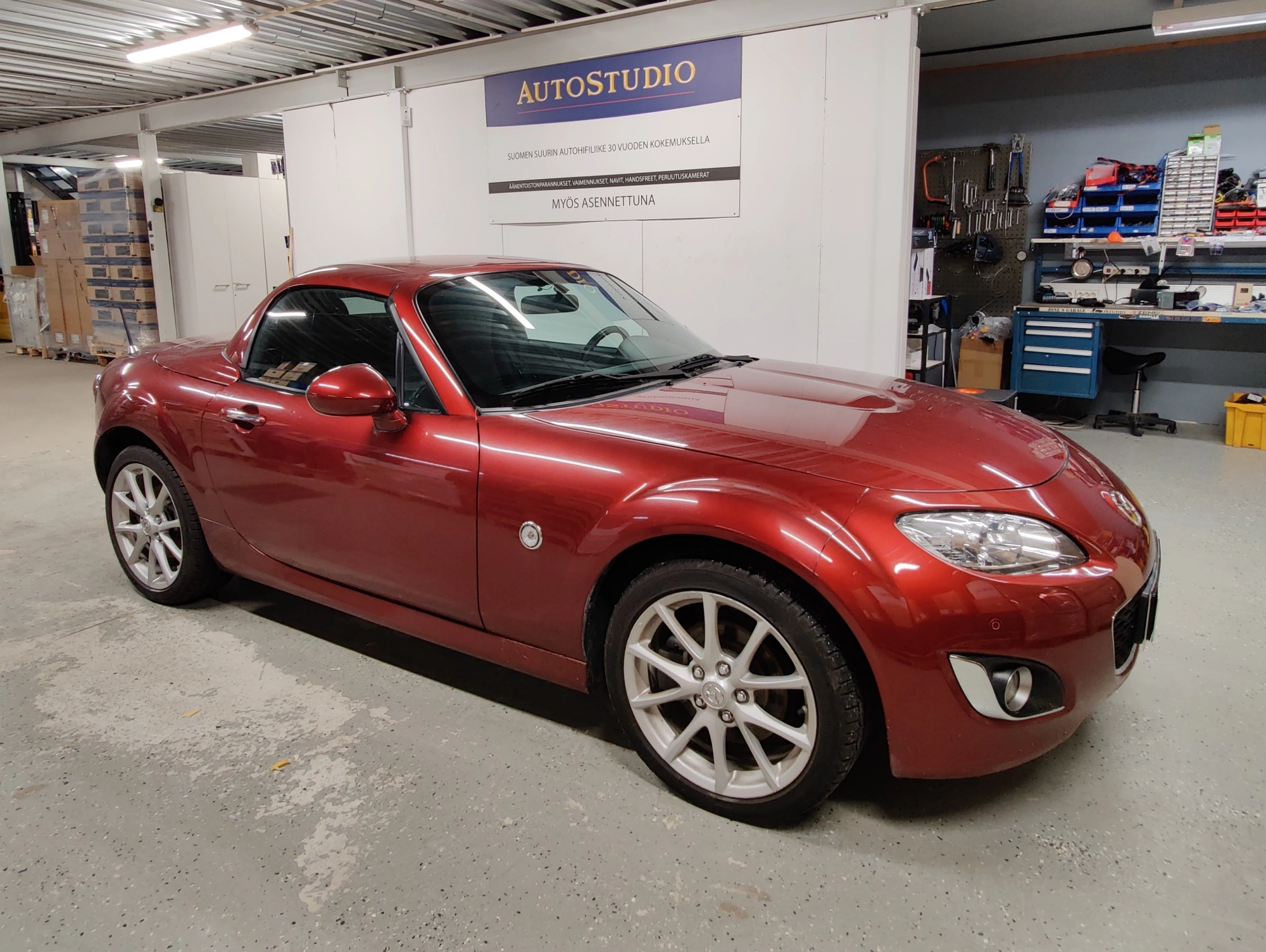 Mazda MX-5 2010Soittimen vaihto