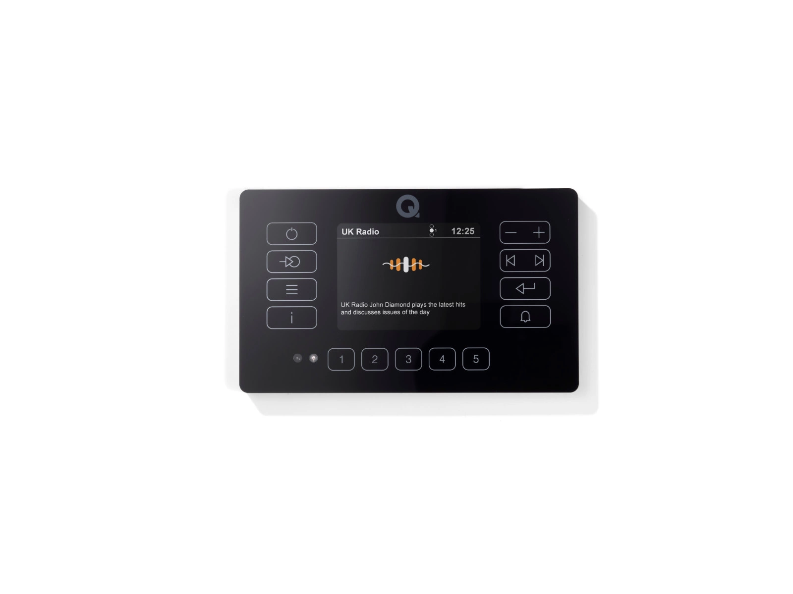 Q Acoustics E120 upotettava vahvistin, musta edestä