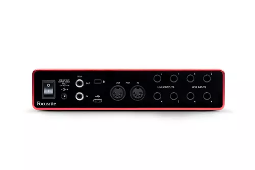 Focusrite scarlett 8i6 takapaneli 89975e7b36ec3c2f2.jpg