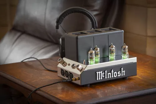 McIntosh MHA200 käytössä 107366019644ba1ff8.jpg