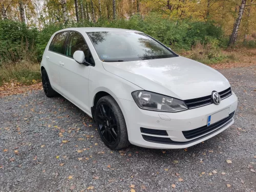 VW Golf MK7 2015 soittimen asennus 1201161605a70dfc0e.jpg
