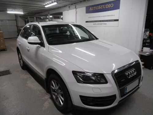 Audi Q5 aktiivisubbarin asennus 121816188fe6551924.jpg