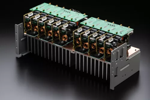 denon_avc_x6800h_112_av_amplifier_silver-065b215e05a5d7.jpg