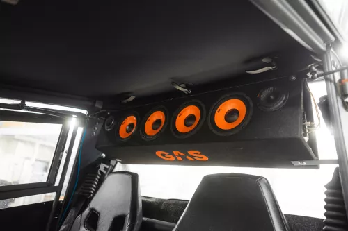 can_am_maverick_hifipaivitys-065d4c7c0e7ccf.png