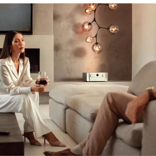 marantz_cinema_30_114_av_receiver_silver_gold-0660be118e1cbf.jpg