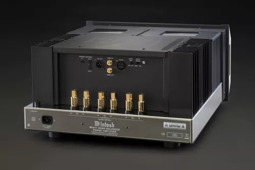 mcintosh_mc611_paatevahvistin-06638a1fc5ba78.jpg