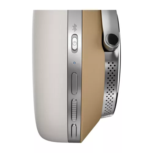 px8_headphone_bond-066433baf9a522.jpg