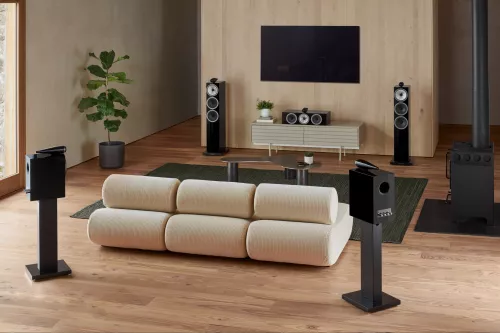 htm71_s3_center_channel_speaker_gloss_black-06661b03587731.jpeg