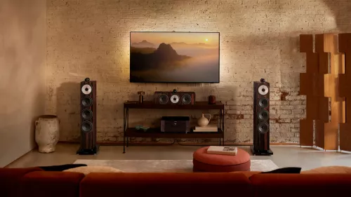 bw_702_s3_signature_floor_speaker_datuk_gloss-06663062d1a7e3.jpeg