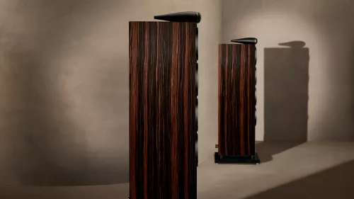 bw_702_s3_signature_floor_speaker_datuk_gloss-06663062feedac.jpeg