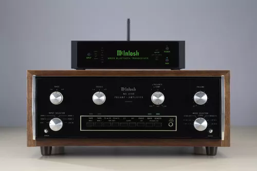 mcintosh_mp100_phono_preamplifier-066b09eaf778ad.jpg