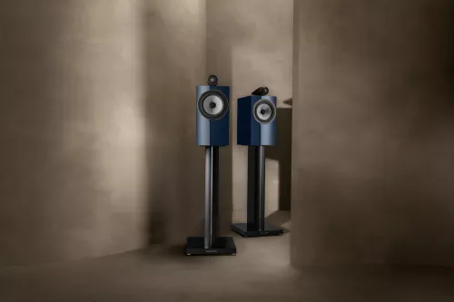 bw_705_s3_stand_mount_loudspeaker_gloss_black-066b1dbe7340c4.jpeg