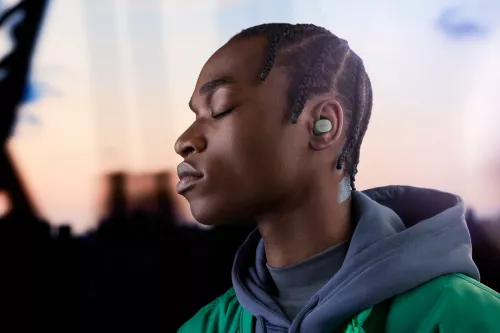 bw-pi6-in-ear-nc-headphone-forest-green-066bef345738ab.jpeg