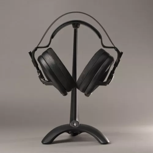 meze-audio-manta-headphone-stand-066c398f88ede3.jpg