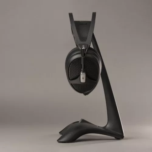 meze-audio-manta-headphone-stand-066c398fb067bf.jpg