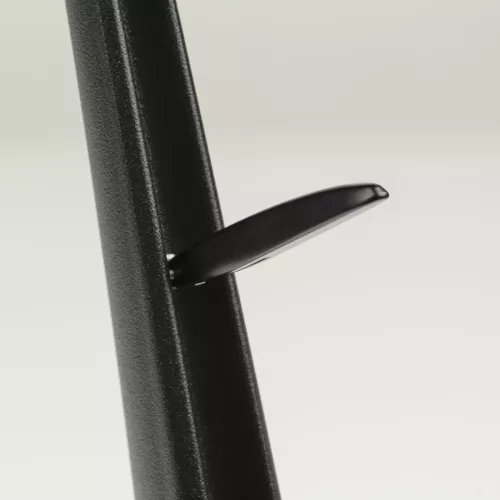 meze-audio-manta-headphone-stand-066c39905ba7e4.jpg