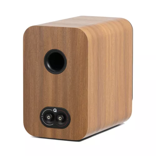 q-acoustics-q3030c-bookshelf-speaker-tammi-066e05e1fd9cf6.jpg