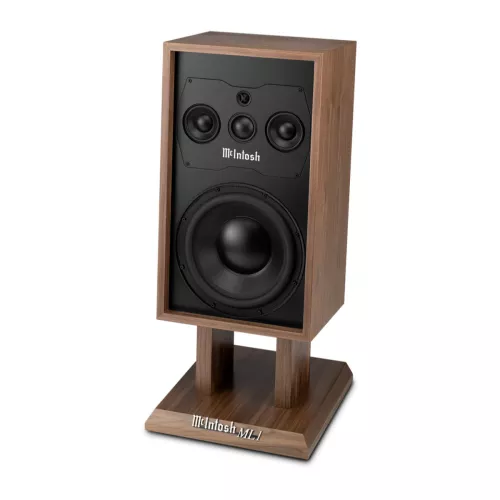 mcintosh-xr100-floorstanding-loudspeaker-gloss-black-0675966dd45068.jpg