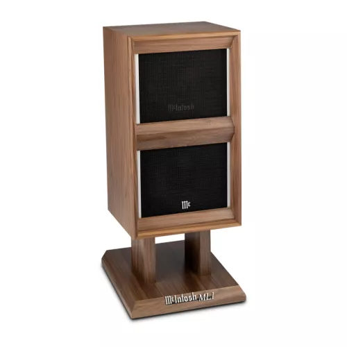 mcintosh-xr100-floorstanding-loudspeaker-gloss-black-0675966dd46bd9.jpg