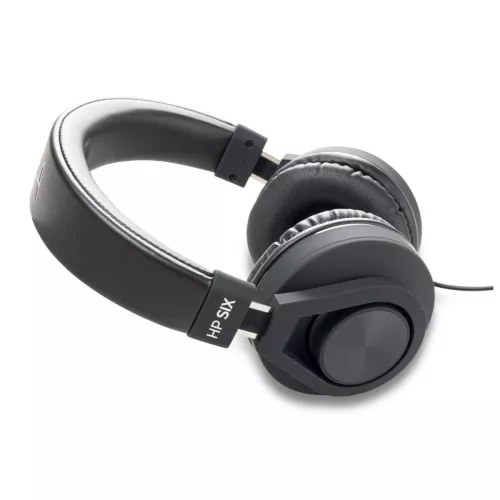 GEWA HP Six closed-back headphones
