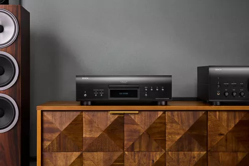 denon-dcd-3000ne-cdsacd-player-black-0678a51cd2a75a.jpg