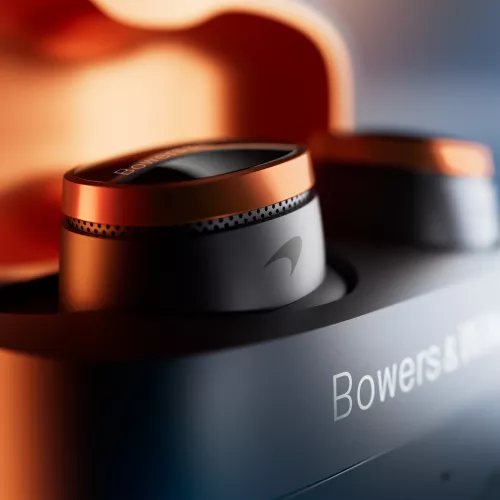 bw-pi8-mclaren-noice-canceling-in-ear-headphone-067ef912c2e78a.jpg