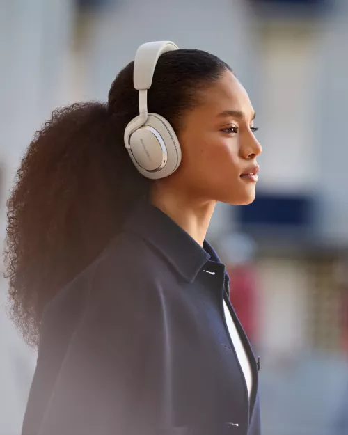 bw-px7-s3-headphone-canvas-white-068077e09dc42e.jpg