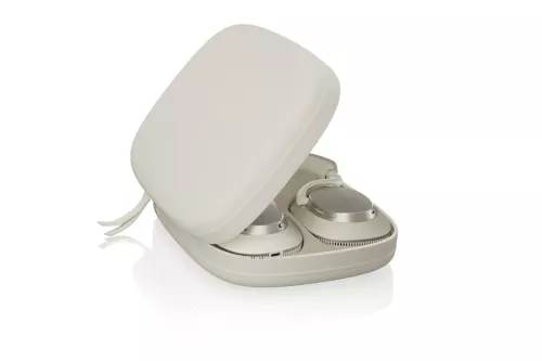 bw-px7-s3-headphone-canvas-white-068077e12b19d3.jpg