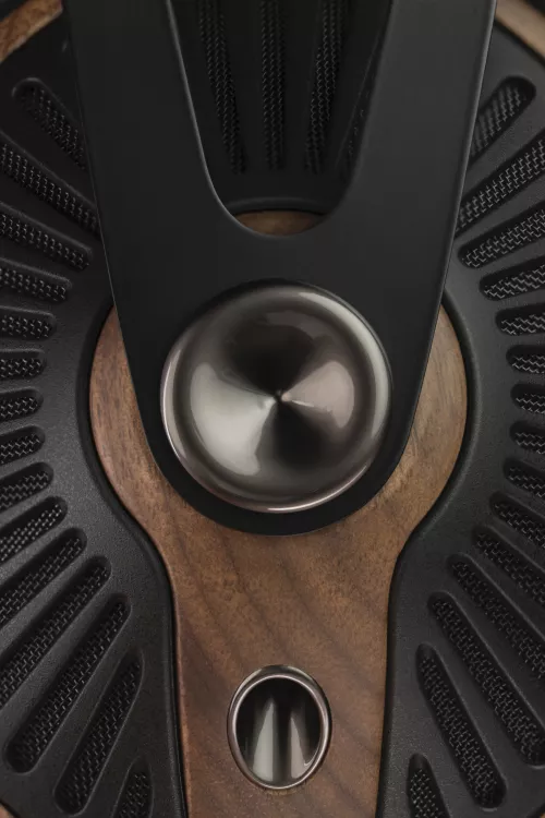 meze-audio-105-aer-open-back-circumaural-headphones-0688241e21329e.jpg