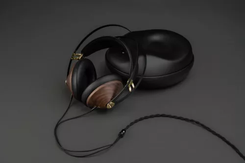 meze-audio-99-classics-walnut-gold-069038c0cef895.jpg