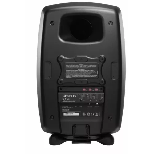 Genelec G Five musta takapaneli ja liittimet 5d3019ad3f4a4.jpg