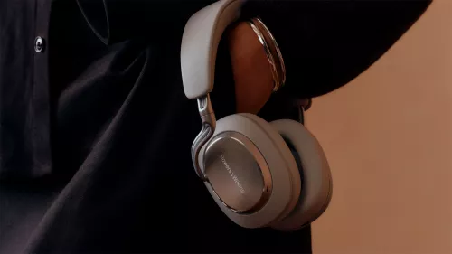 bowers-wilkins-px8-s2-wireless-headphones-pearl-blue-069e886dd32f0d.jpg