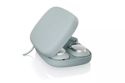 bowers-wilkins-px8-s2-wireless-headphones-pearl-blue-069e886ef11e73.jpg