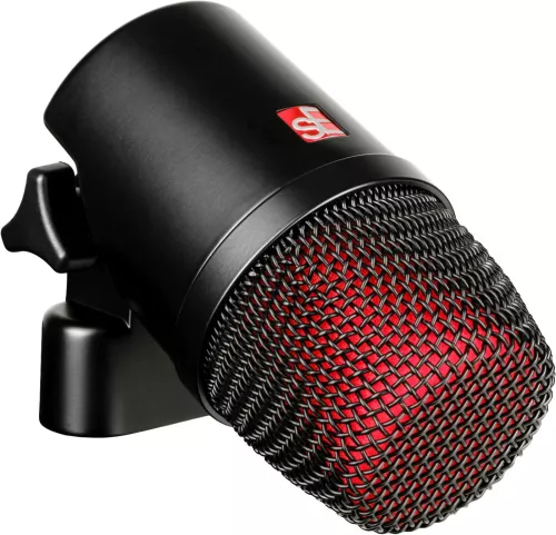 se-electronics-x1-a-laajakalvoinen-kondensaattorimikrofoni-06aa1141da060b.webp