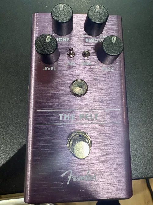 kaytetty-fender-the-pelt-fuzz-pedali-06ab3d52a82309.jpg